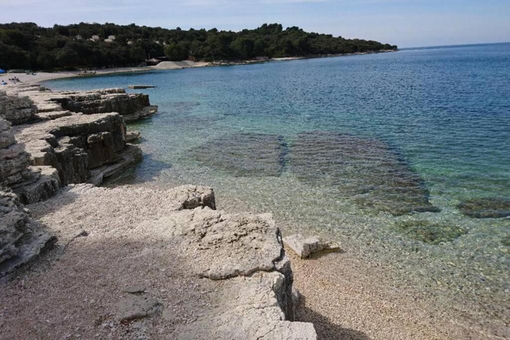 Apartment Vesna For 2, Free Parking And Wi-Fi Pula Bagian luar foto